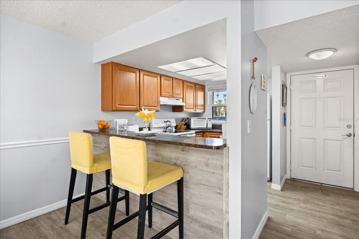 Image No.9-2 Bed Townhouse for sale