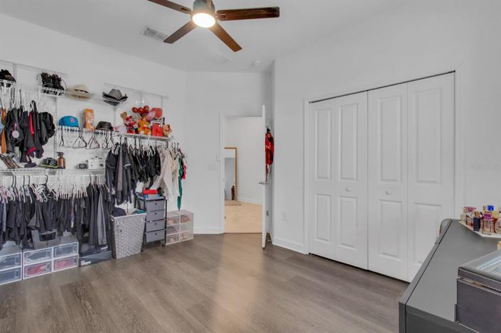 Image No.11-4 Bed House for sale