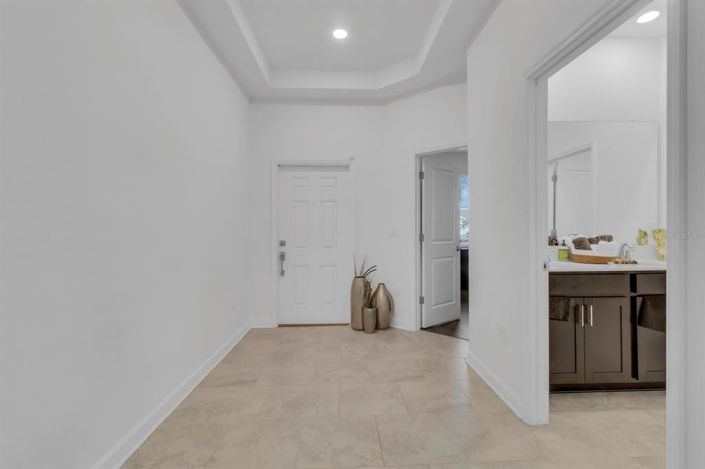 Image No.12-4 Bed House for sale