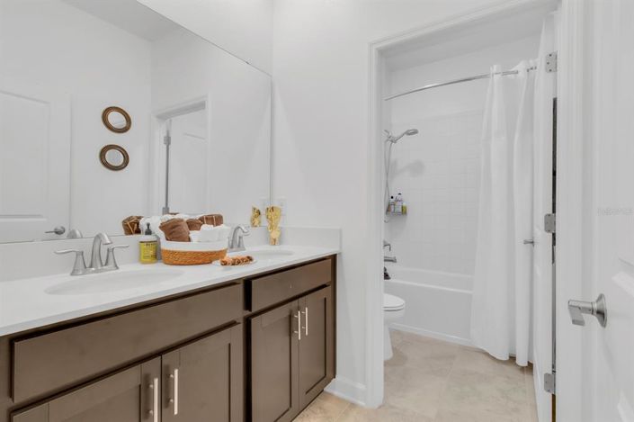 Image No.13-4 Bed House for sale