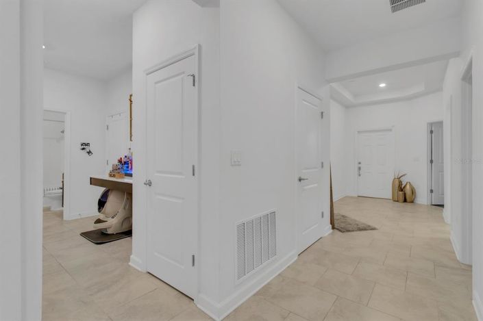 Image No.19-4 Bed House for sale