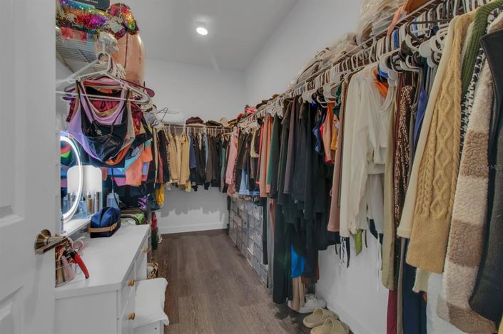 Image No.45-4 Bed House for sale