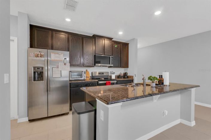 Image No.16-4 Bed Townhouse for sale