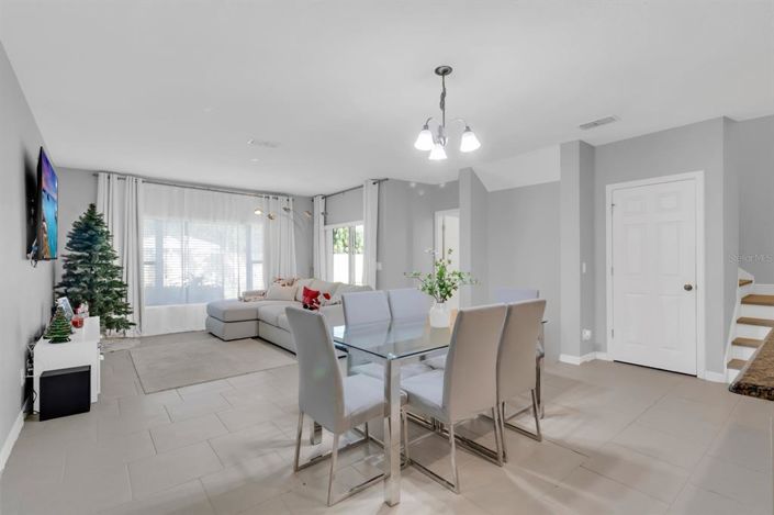 Image No.18-4 Bed Townhouse for sale