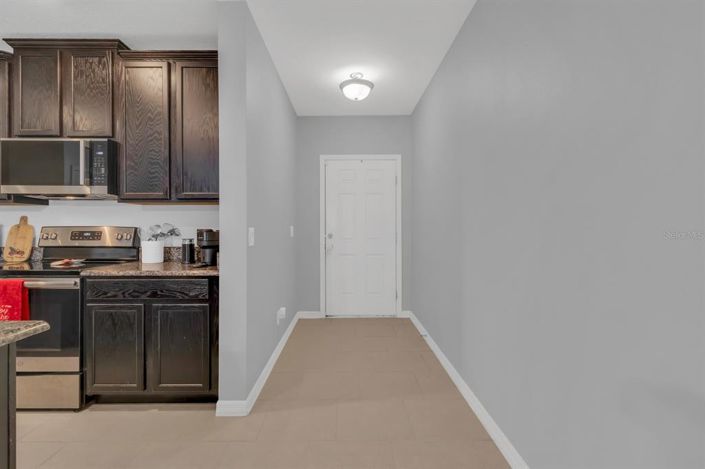 Image No.19-4 Bed Townhouse for sale