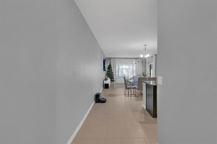 Image No.24-4 Bed Townhouse for sale