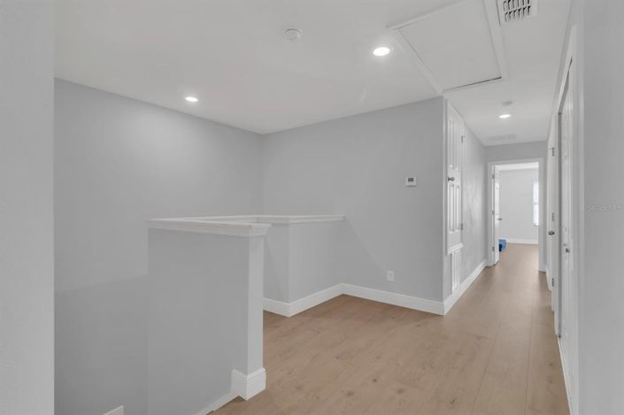 Image No.34-4 Bed Townhouse for sale