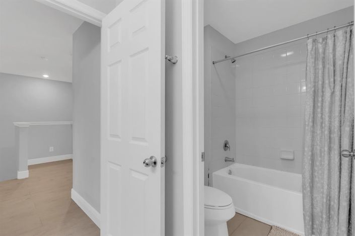 Image No.37-4 Bed Townhouse for sale