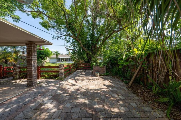 Image No.15-4 Bed House for sale