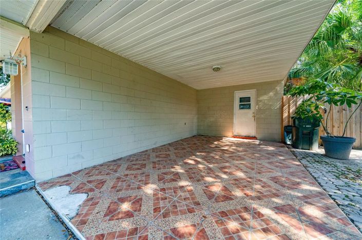 Image No.19-4 Bed House for sale