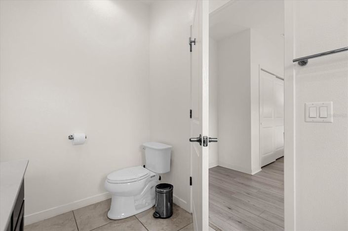 Image No.18-2 Bed Townhouse for sale