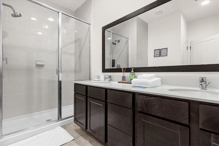 Image No.19-2 Bed Townhouse for sale