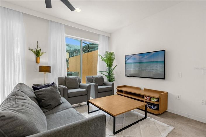 Image No.7-2 Bed Townhouse for sale