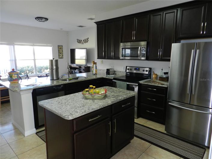 Image No.24-4 Bed House for sale