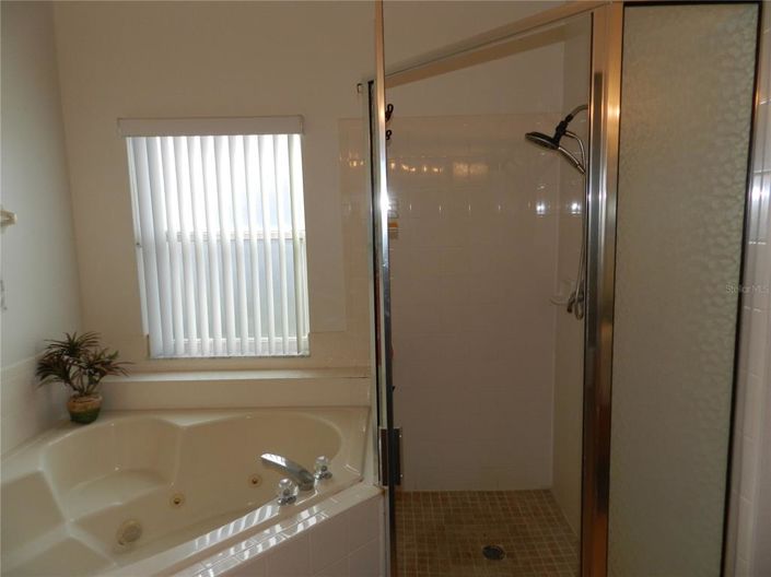 Image No.48-4 Bed House for sale