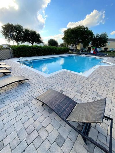 Image No.40-3 Bed Townhouse for sale