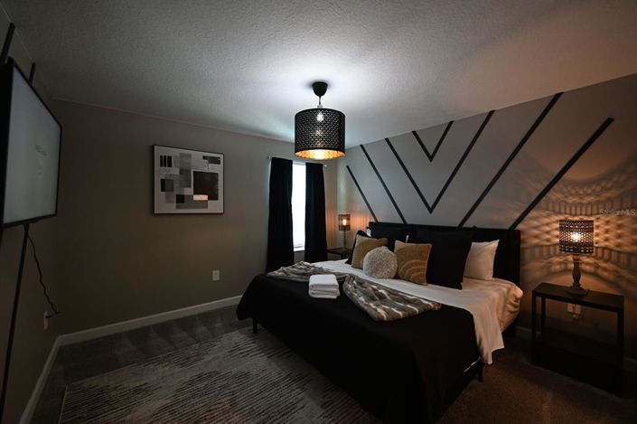 Image No.32-8 Bed House for sale