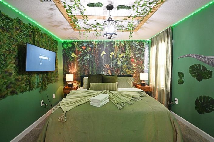 Image No.52-8 Bed House for sale