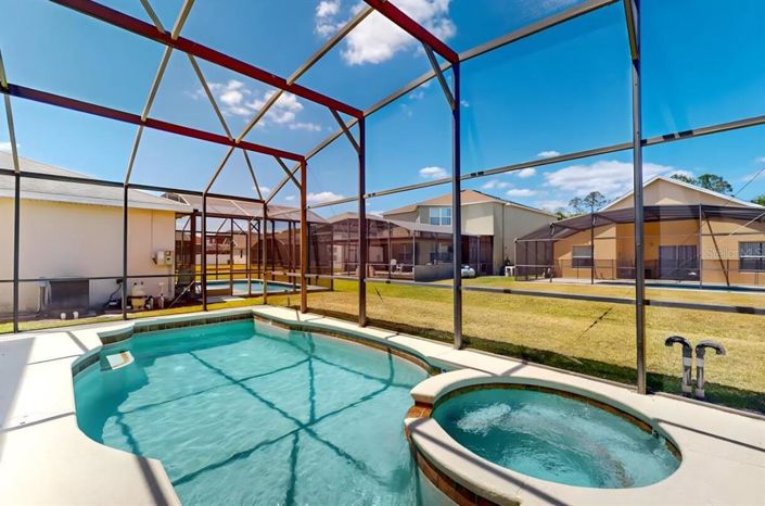 Image No.18-5 Bed House for sale