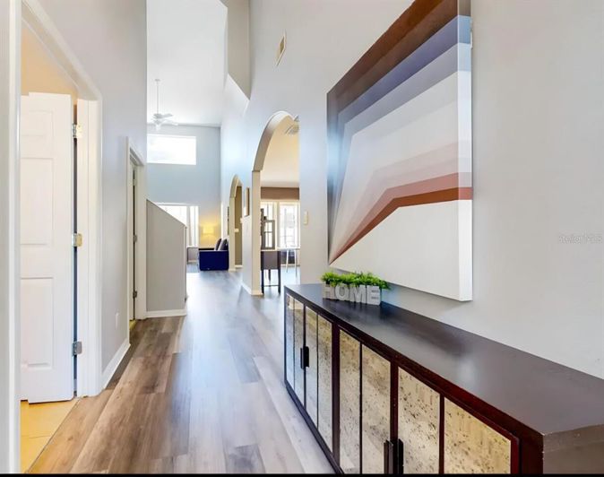 Image No.3-5 Bed House for sale