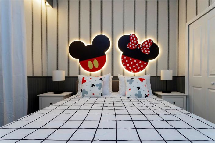 Image No.22-5 Bed Townhouse for sale