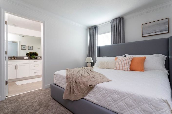 Image No.26-5 Bed Townhouse for sale