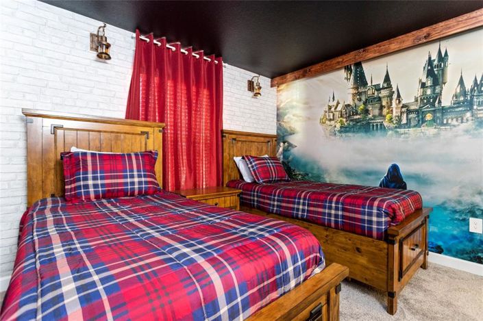 Image No.38-5 Bed Townhouse for sale