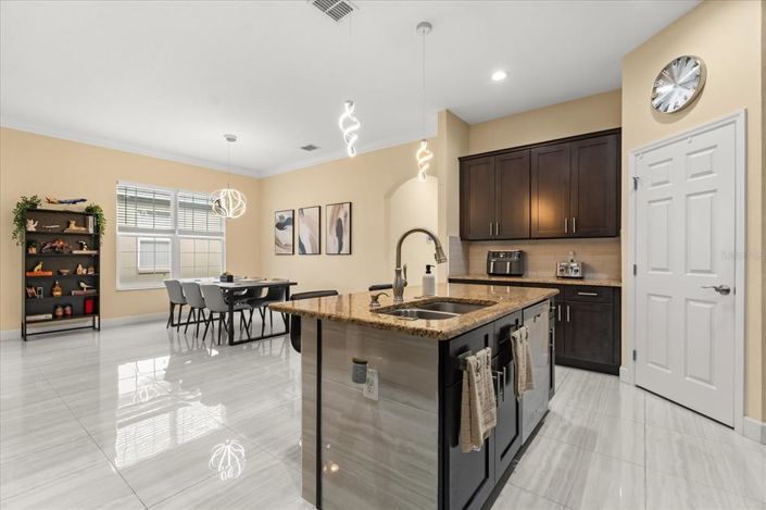 Image No.9-Maison de 4 chambres à vendre à Saint John