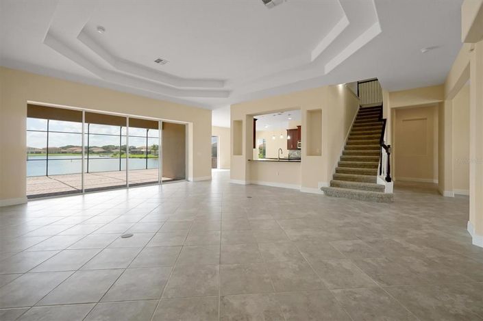 Image No.11-5 Bed House for sale