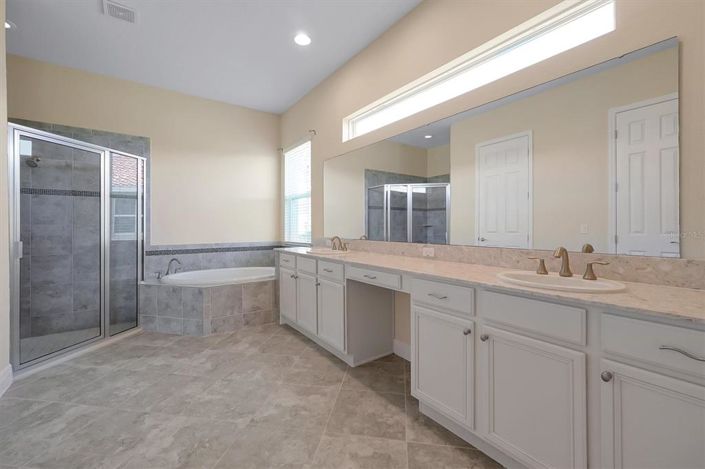 Image No.27-5 Bed House for sale