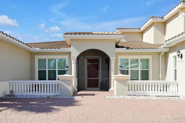 Image No.7-5 Bed House for sale