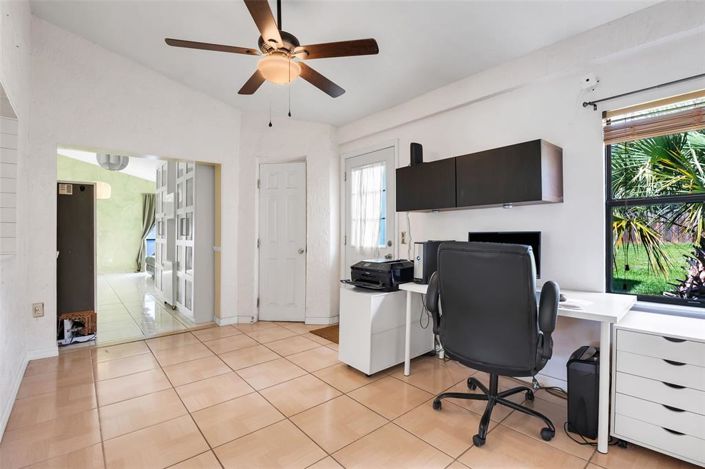 Image No.9-4 Bed House for sale