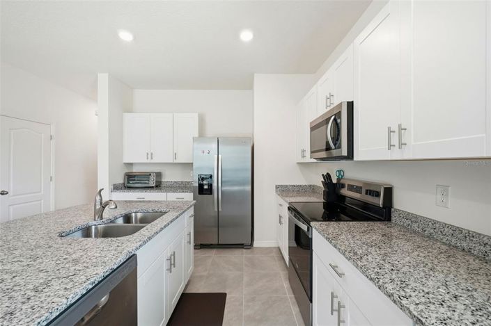 Image No.10-3 Bed Townhouse for sale