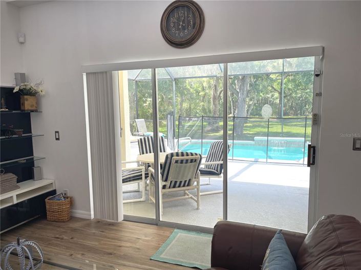 Image No.42-5 Bed House for sale