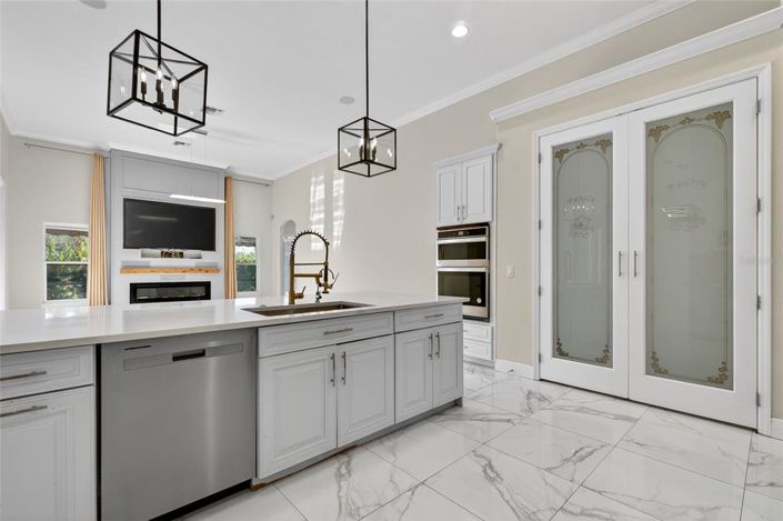 Image No.21-5 Bed House for sale