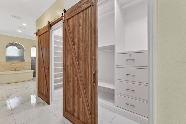 Image No.33-5 Bed House for sale