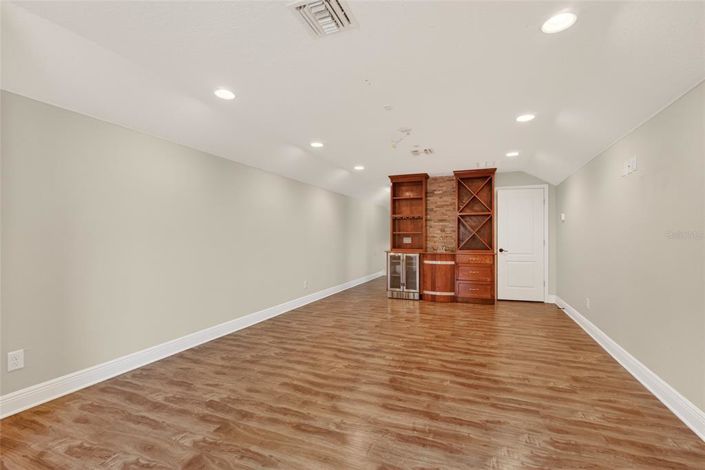 Image No.43-5 Bed House for sale