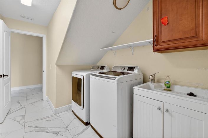 Image No.46-5 Bed House for sale