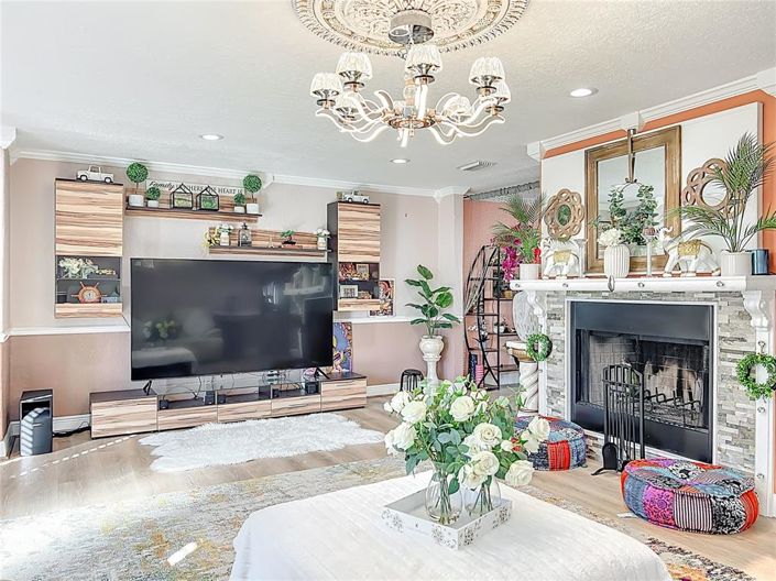 Image No.12-3 Bed House for sale