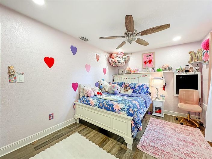 Image No.30-3 Bed House for sale