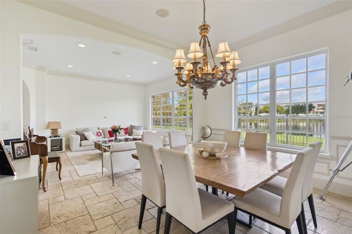 Image No.10-6 Bed House for sale