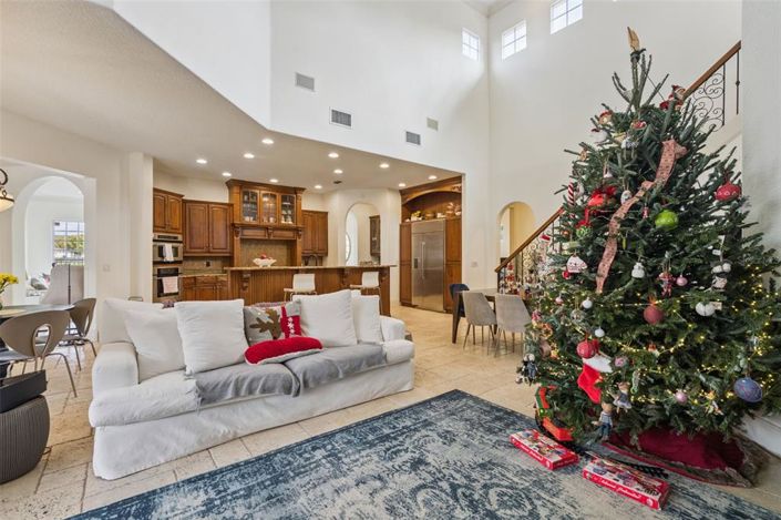 Image No.15-6 Bed House for sale