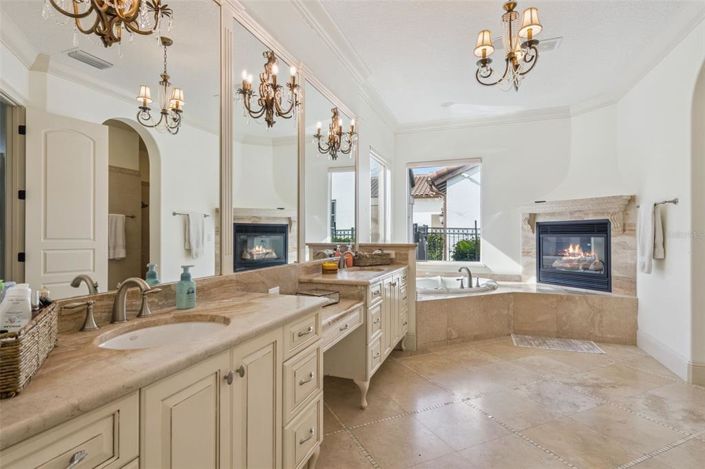 Image No.26-6 Bed House for sale