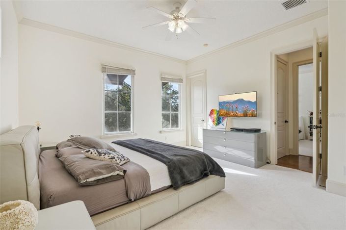 Image No.37-6 Bed House for sale