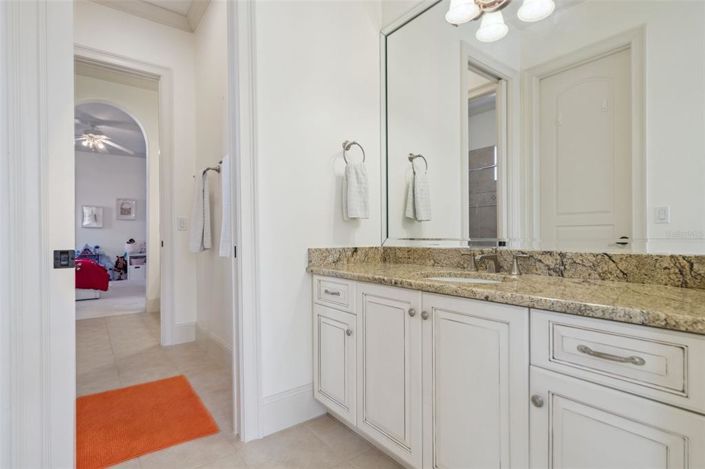 Image No.45-6 Bed House for sale