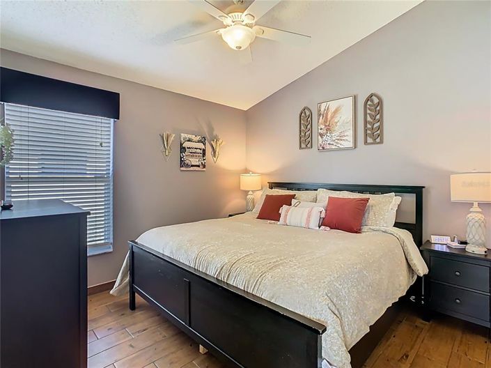 Image No.32-4 Bed House for sale