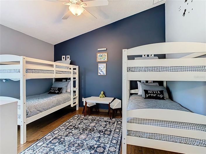 Image No.37-4 Bed House for sale