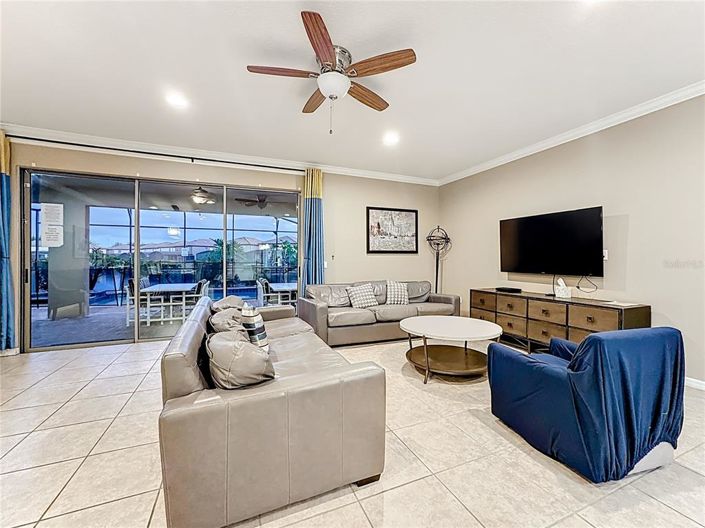 Image No.15-8 Bed House for sale