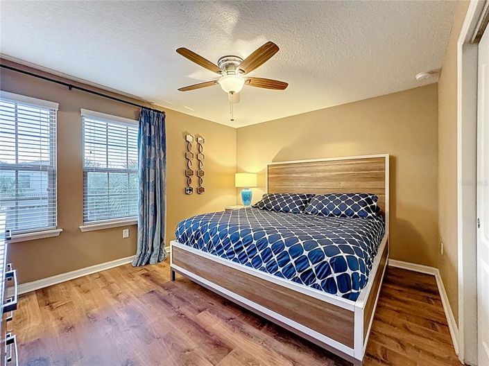 Image No.28-8 Bed House for sale