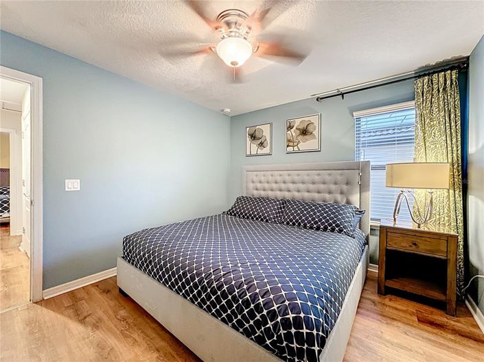 Image No.35-8 Bed House for sale